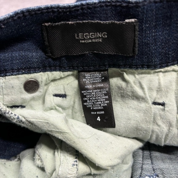 Express Jeans Womens 4 Legging High Rise Stretch Dark Distressed Party Night Out - Picture 3 of 4